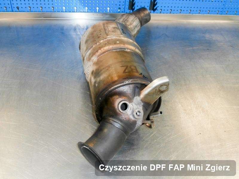Filtr cząstek stałych DPF I FAP do samochodu marki Mini w Zgierzu wyremontowany na odpowiedniej maszynie, gotowy do instalacji