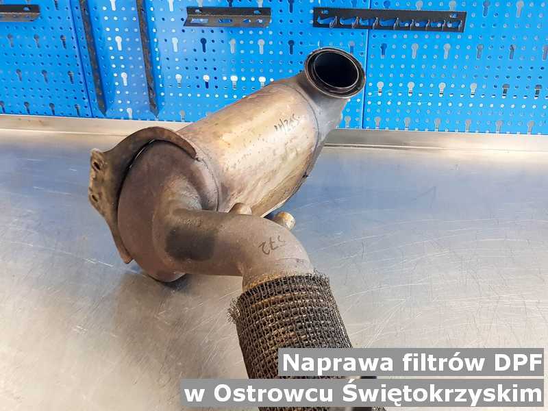Naprawiany filtr DPF z Ostrowca Świętokrzyskiego przygotowany w punkcie obsługi technicznej.