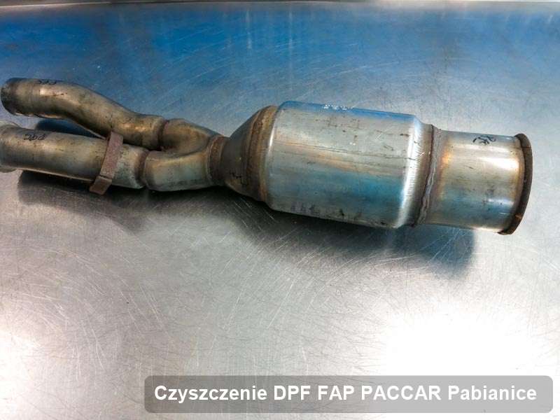 Filtr DPF do samochodu marki PACCAR w Pabianicach wypalony na dedykowanej maszynie, gotowy do instalacji