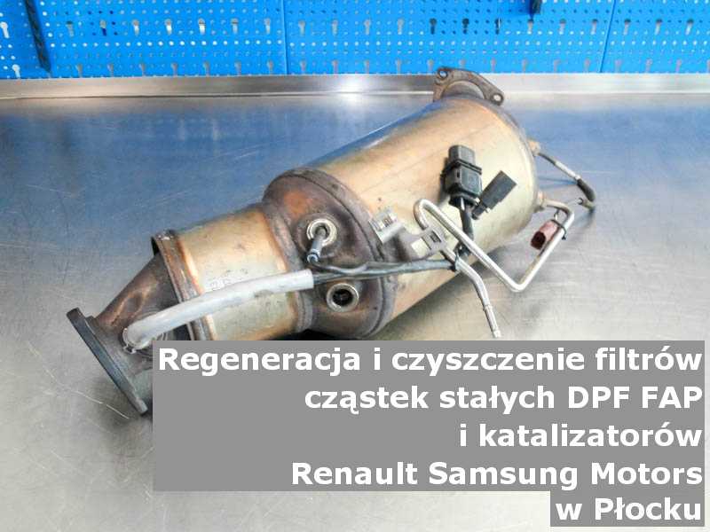 Wypłukany filtr cząstek stałych DPF marki Renault Samsung Motors, na stole w pracowni regeneracji, w Płocku.