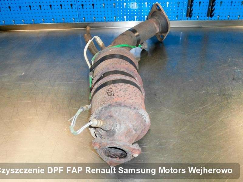 Filtr DPF układu redukcji emisji spalin do samochodu marki Renault Samsung Motors w Wejherowie oczyszczony na specjalistycznej maszynie, gotowy do zamontowania