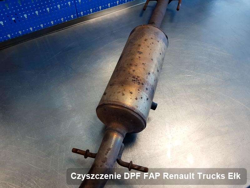 Filtr cząstek stałych FAP do samochodu marki Renault Trucks w Ełku wyczyszczony w specjalistycznym urządzeniu, gotowy do montażu