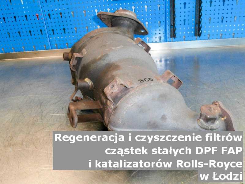 Oczyszczony filtr FAP marki Rolls Royce, w pracowni, w Łodzi.