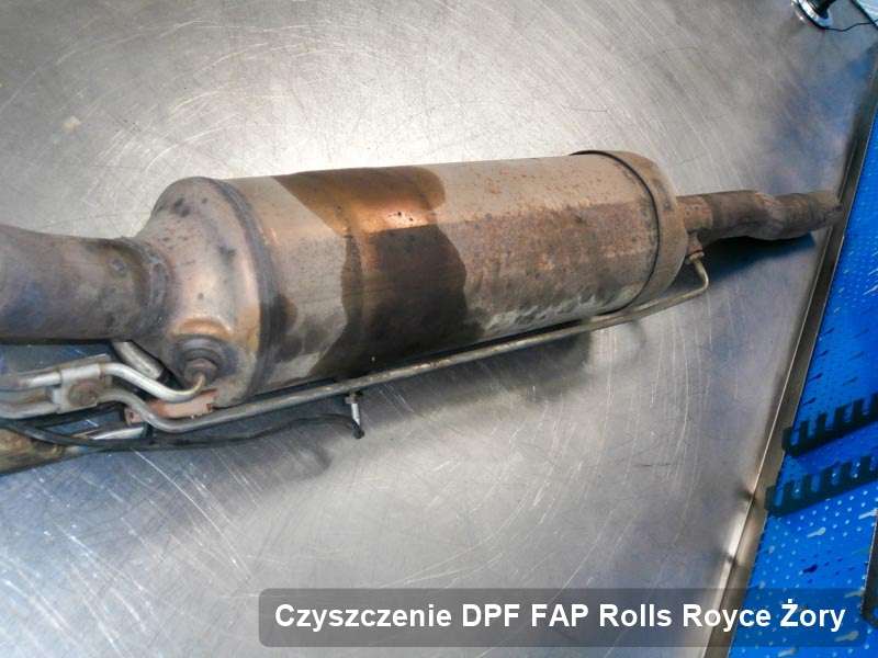 Filtr cząstek stałych DPF I FAP do samochodu marki Rolls Royce w Żorach dopalony na specjalnej maszynie, gotowy spakowania