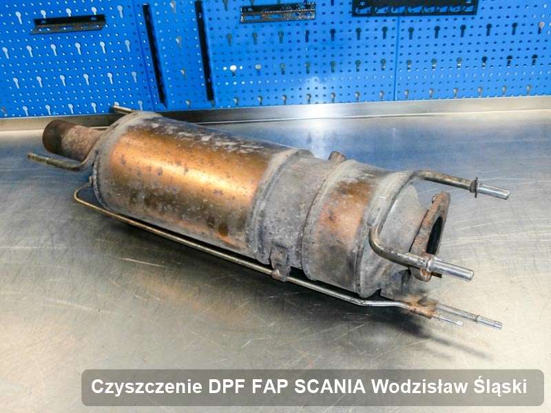 Filtr DPF układu redukcji emisji spalin do samochodu marki SCANIA w Wodzisławiu Śląskim oczyszczony na odpowiedniej maszynie, gotowy do wysyłki