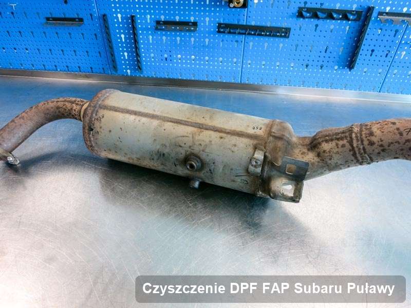 Filtr cząstek stałych do samochodu marki Subaru w Puławach naprawiony w specjalistycznym urządzeniu, gotowy do zamontowania