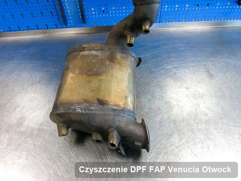 Filtr cząstek stałych FAP do samochodu marki Venucia w Otwocku naprawiony na odpowiedniej maszynie, gotowy spakowania